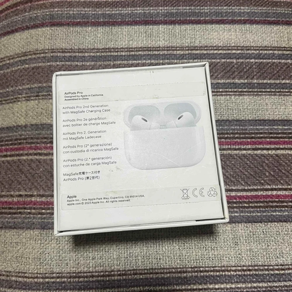 New Wireless Earbuds with Charging Case - White
